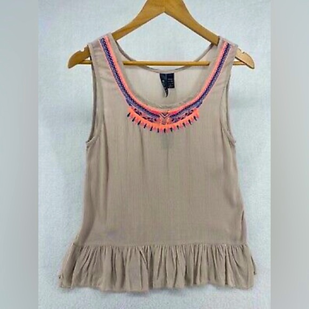 FUN & FLIRT Women Sleeveless Embroidered Tan Crop Top Ruffle Bottom Size XS
